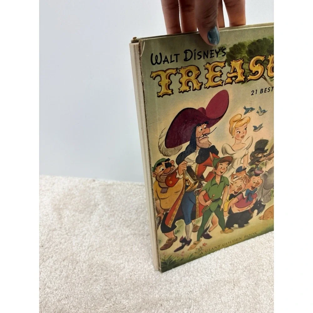 Walt Disney's Treasury 21 Best-Loved Stories Golden Press 1953 Giant Golden Book